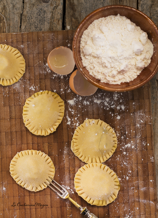 Cómo hacer raviolis o ravioles caseros paso a paso | La Cucharina Mágica